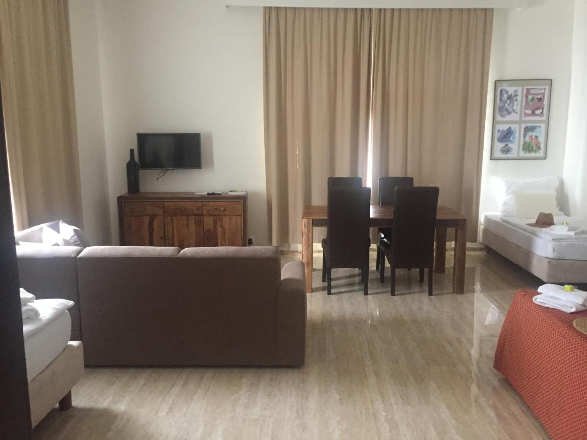 Apartman Za Radnici Valtice Ngoại thất bức ảnh