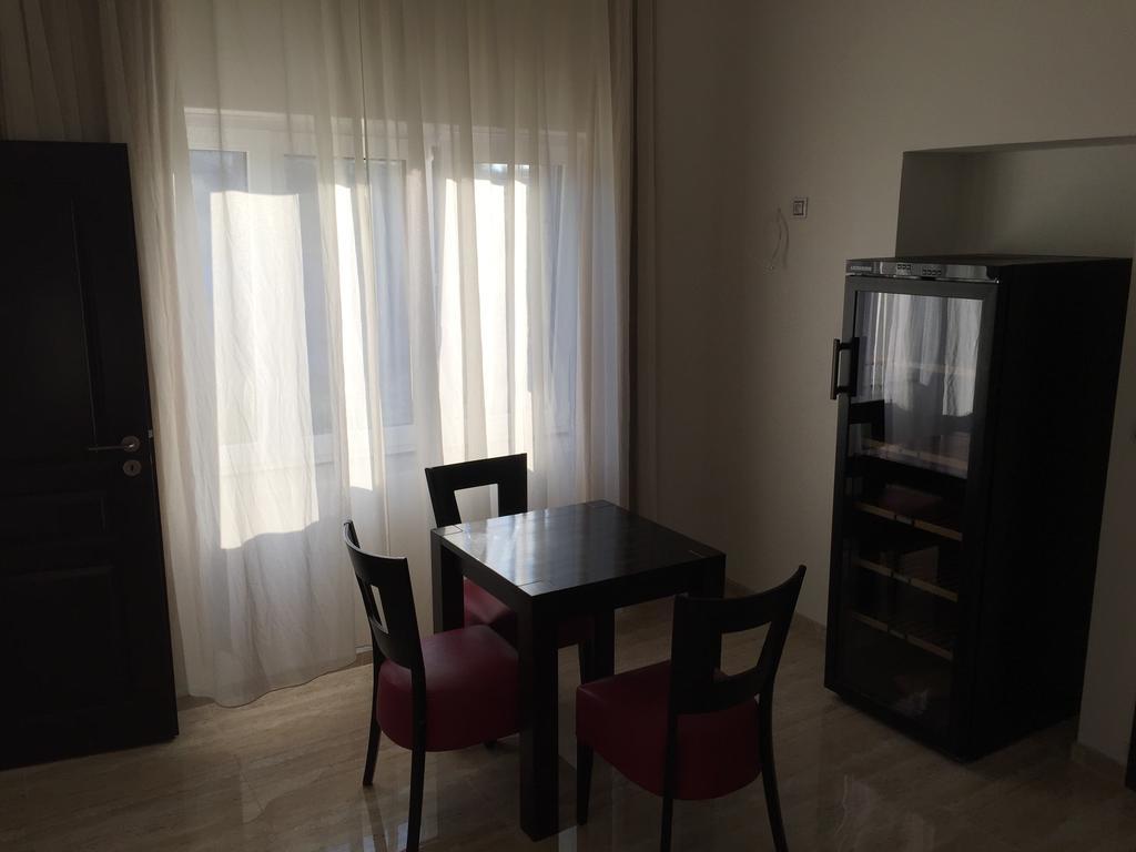 Apartman Za Radnici Valtice Ngoại thất bức ảnh